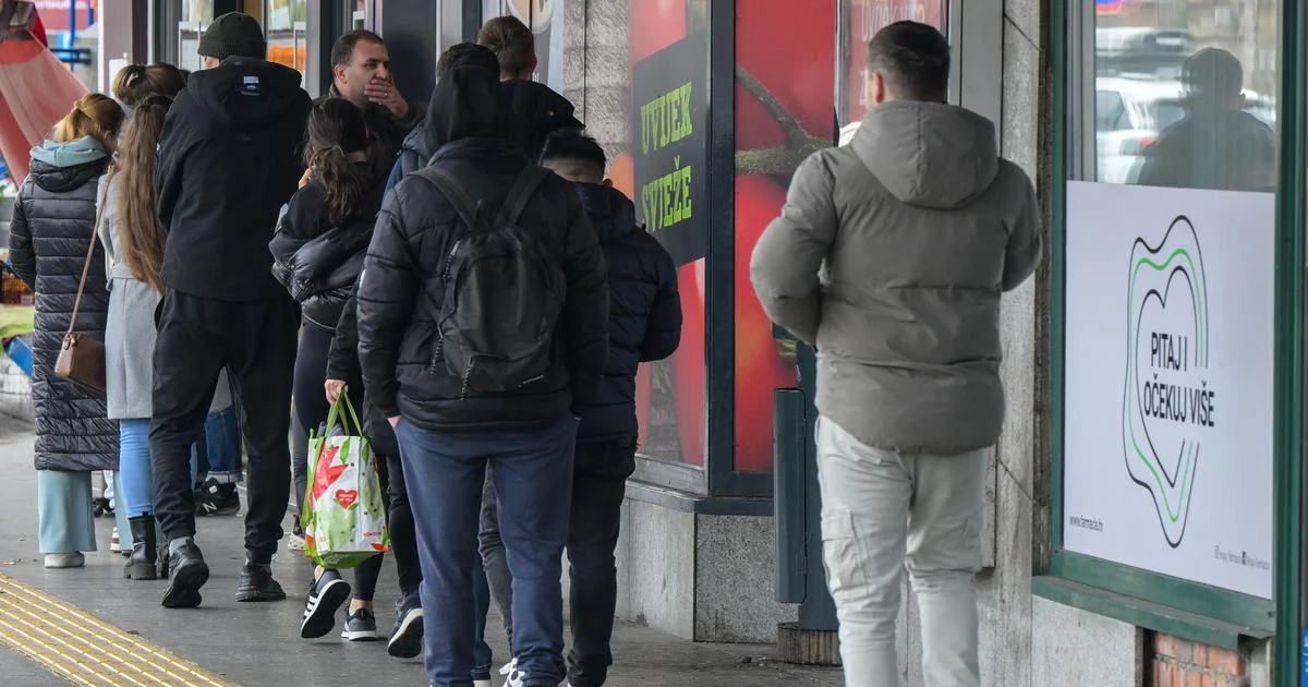 Kupovina u poslednjem trenutku: Proverite kako rade prodavnice za praznike