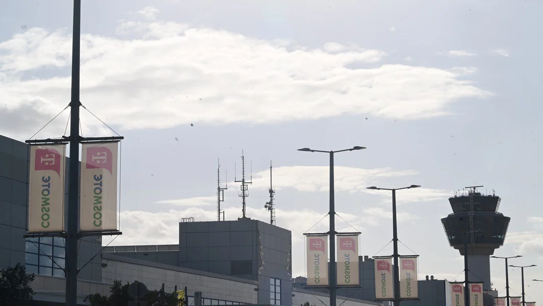 Između HCAA i OTE odgovornost za blackout u grčkom vazdušnom prostoru - Documento