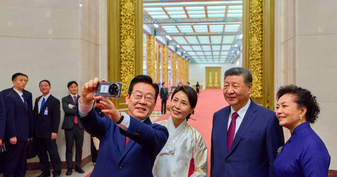 Selfi sa Xi Jinpingom i resetovanje odnosa sa Kinom: Prva poseta lidera Južne Koreje Beijingu posle 2019.