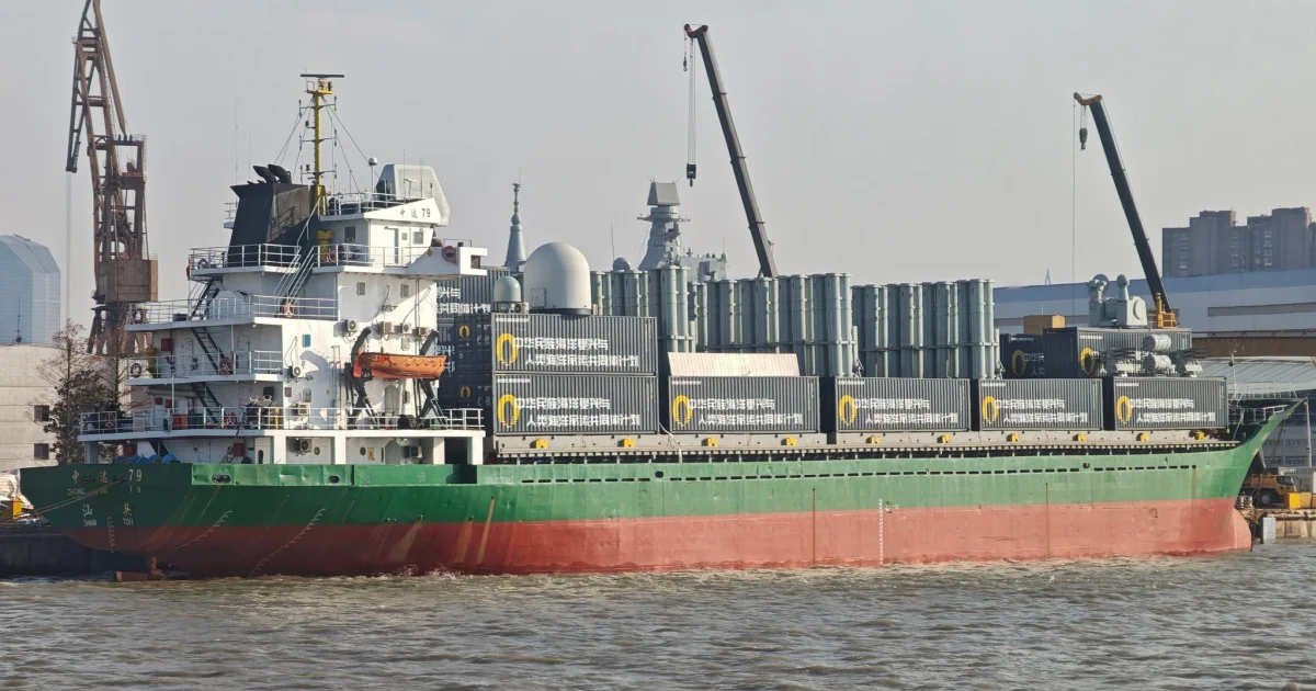 Kina je transformisala civilni teretni brod u vojnu platformu za lansiranje raketa. „Možemo videti novi Pearl Harbor”