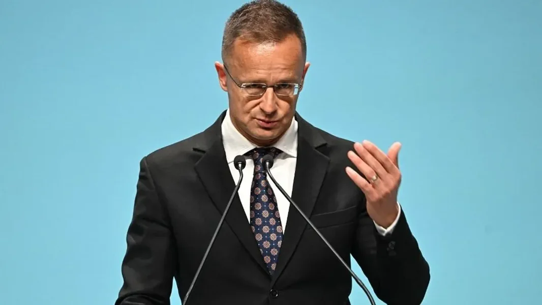 Szijjártó Péter učinio neobičnu najavu iz Mercedesove fabrike u Kečkemetu: novo poglavlje u istoriji kečkemetske fabrike