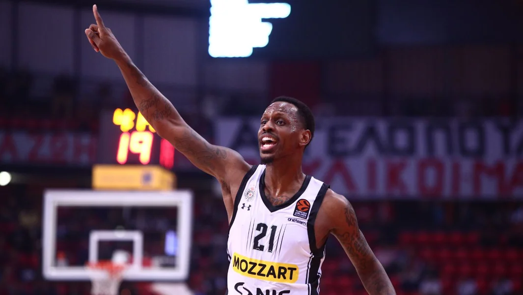 Džejms Nanali: Novogodišnja transfer za AEK - Documento