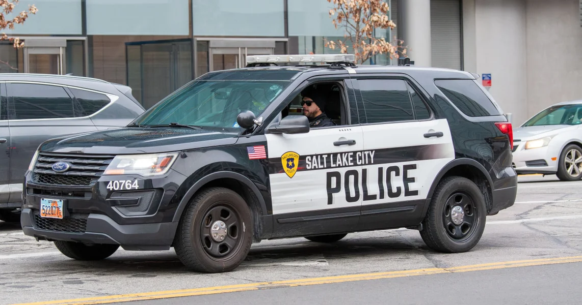 Naoružan napad pored crkve u Salt Lake Cityju. Dve osobe su poginule, a još šest su ranjene