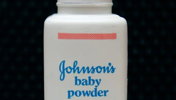 Johnson & Johnson: Naknada od 1,5 milijardi dolara ženi koja je oboljela od karcinoma povezanog s talkom
