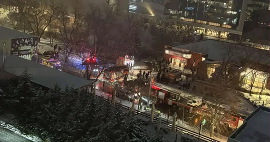 Ogroman požar u Bukureštu. Gori pekara u zoni Pipera, uz rizik od proširenja na okolne zgrade