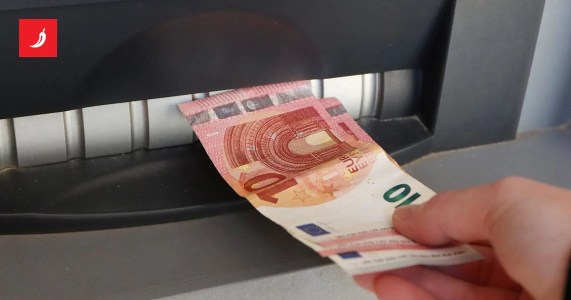 Građani od danas mogu tražiti besplatan račun za platu i penziju