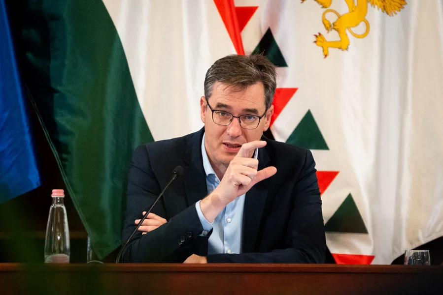 Vređanje, hemseks zabave, mrtvačke vreće – sve su to teme koje su se spominjale tokom budimpeštanske krize na Gradskoj skupštini Budimpešte