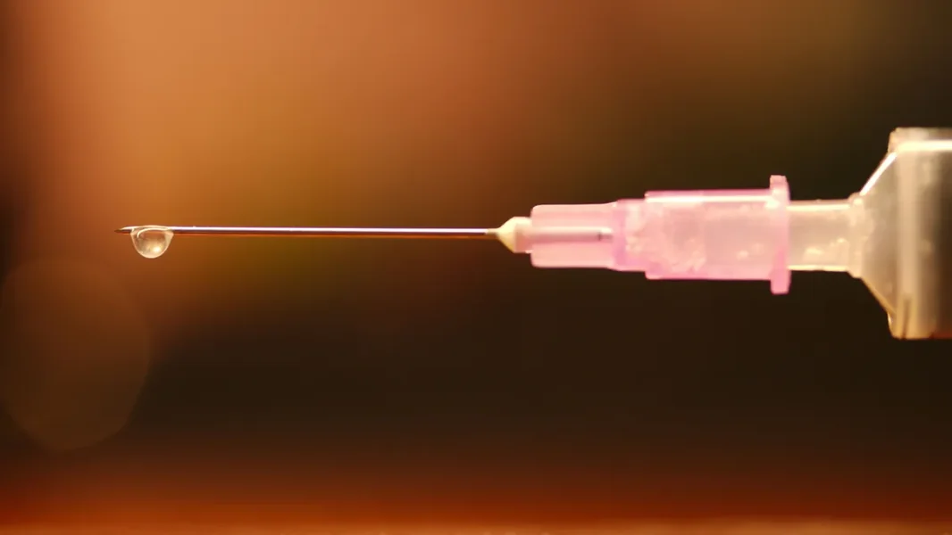 Dve doze smrtne injekcije nisu bile dovoljne – osuđena žena preživela