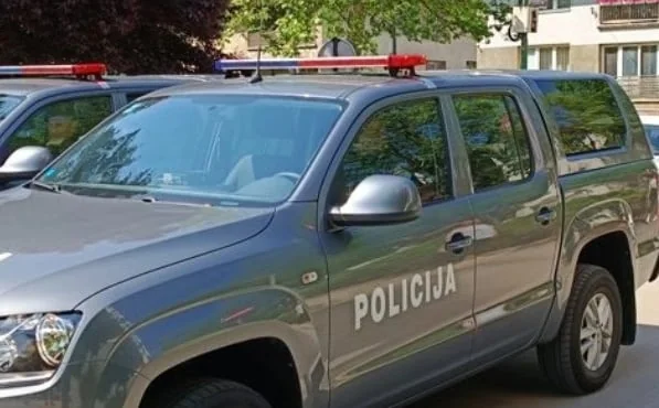 Pretresi u Banovićima i Živinicama: Policajac pod sumnjom da je primio mito zbog prevare