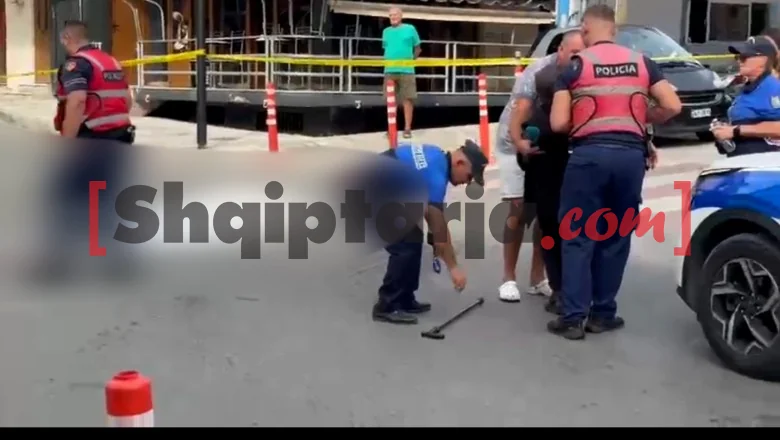 Atentat u Sarandi / Četrdesetčetverogodišnjak sedeo je na kafiću, čim je ugledao napadače pokušao je da pobegne trčeći! Napadači su ga oboje upucali