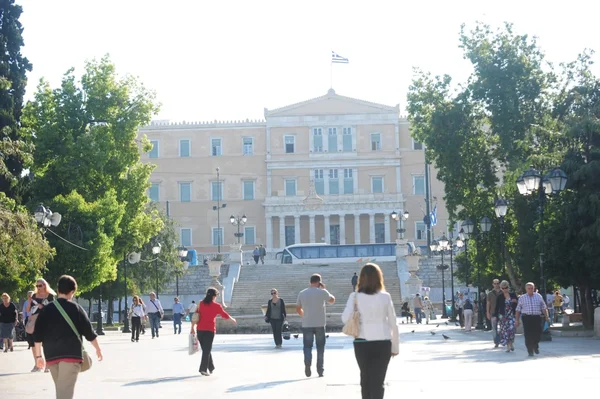 Zemljoradnici privremeno su otvorili sve autoputeve u Grčkoj - Nova Makedonija