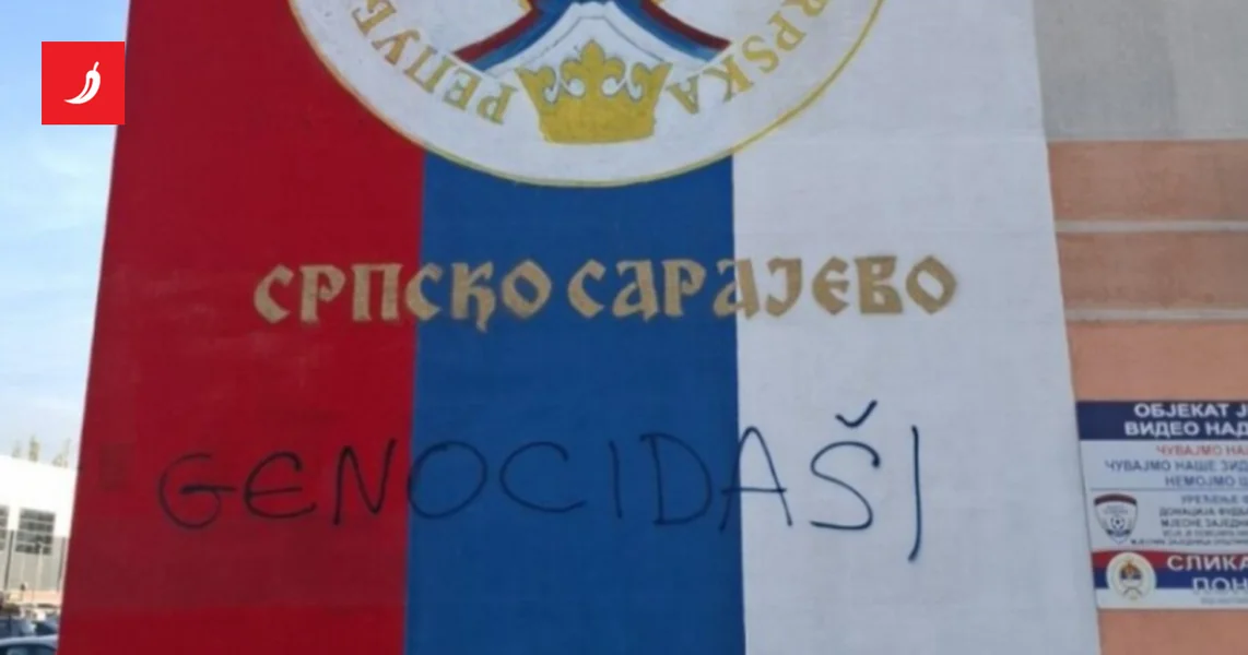 FOTO U BiH novi rat plakatima i grafitima. Pljušte optužbe za ratne zločine