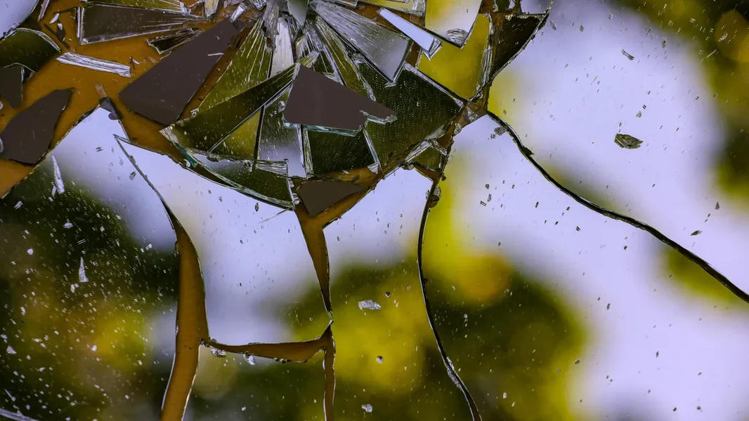 Smrtna zamka u stanu: velika opasnost koju može da izazove loše postavljeno ogledalo