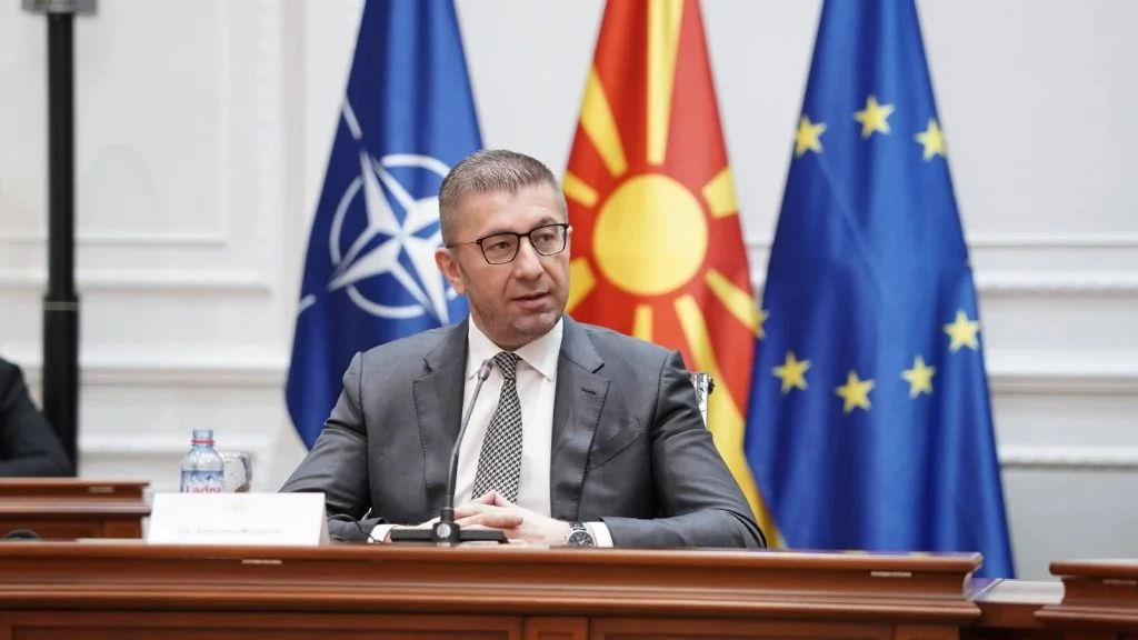 Kontraspin: Ajde da se veselimo, neka odjekuju samo pozitivne vesti!