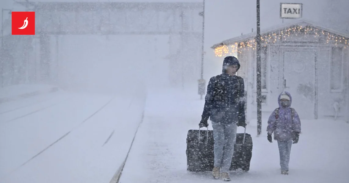 FOTO Snežna oluja pogodila Švedsku. "Pripremite vodu, svijeće i upaljače..."