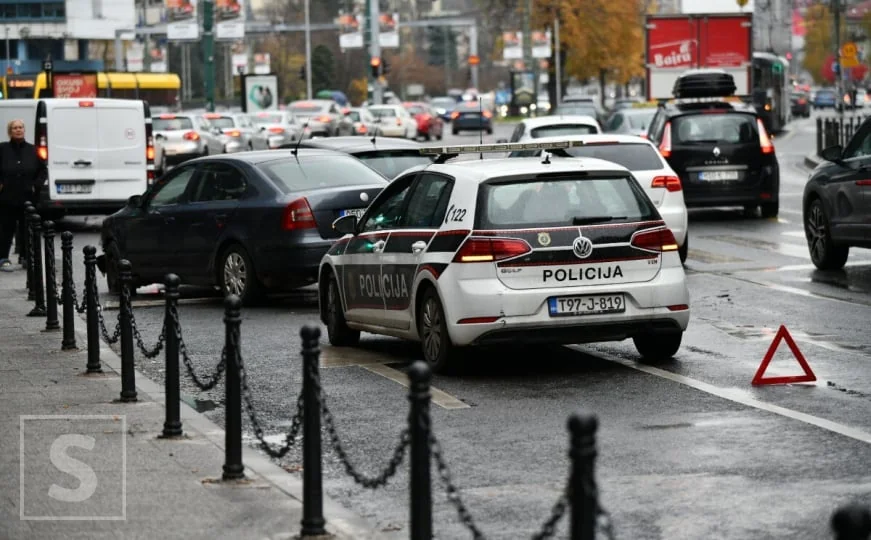 Nesreća u Sarajevu: Udaren pješak, policija na terenu