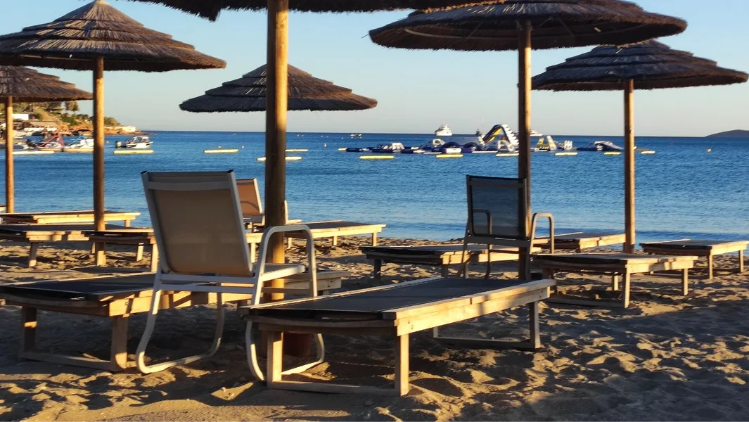 Vouliagmeni: «Čuli smo vrištanje i glasove» – Kako je počela tuča koja je oduzela život 82-godišnjaku – Documento