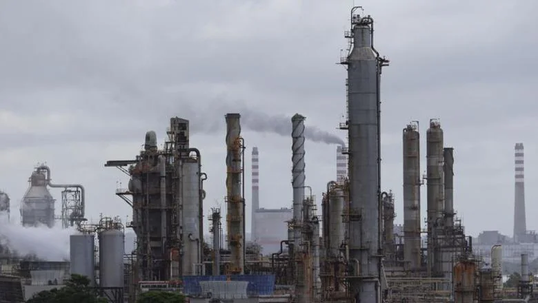 Hapšenje Maduora / Pala cena nafte, porasla cena plemenitih metala