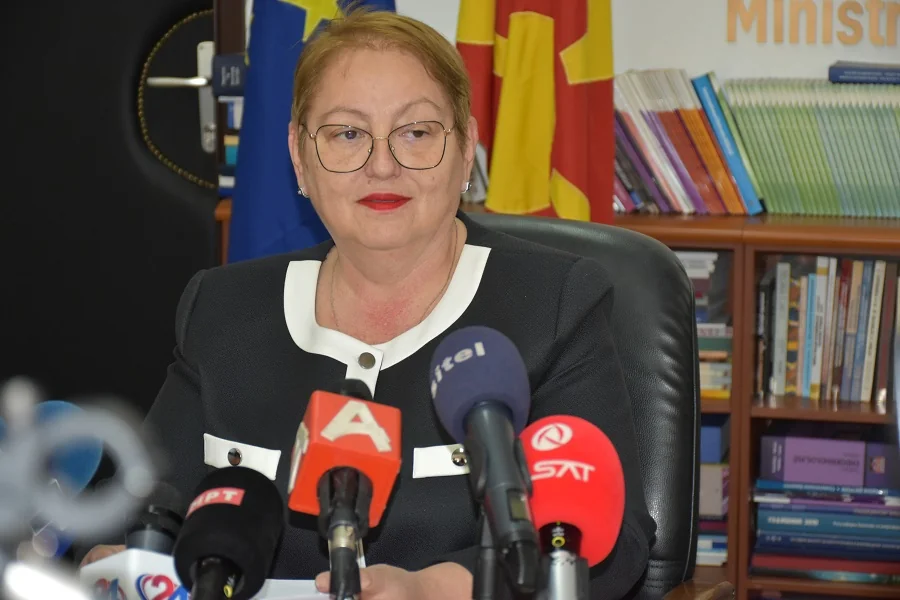 Najmanje 60 odsto povećanje plata nastavnicima u četiri godine, ako budzet dozvoli biće i više, kaže Vesna Janevska - Nova Makedonija