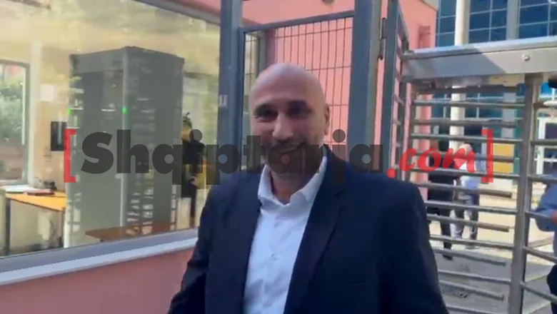 Istrage o Ergysu Agasiju, Vilson Bala se pojavio u SPAK-u! Bivši načelnik policije Drača se nasmejao posle izlaska: Ne znam zašto sam imao predosećaj da ću biti ovde (VIDEO)