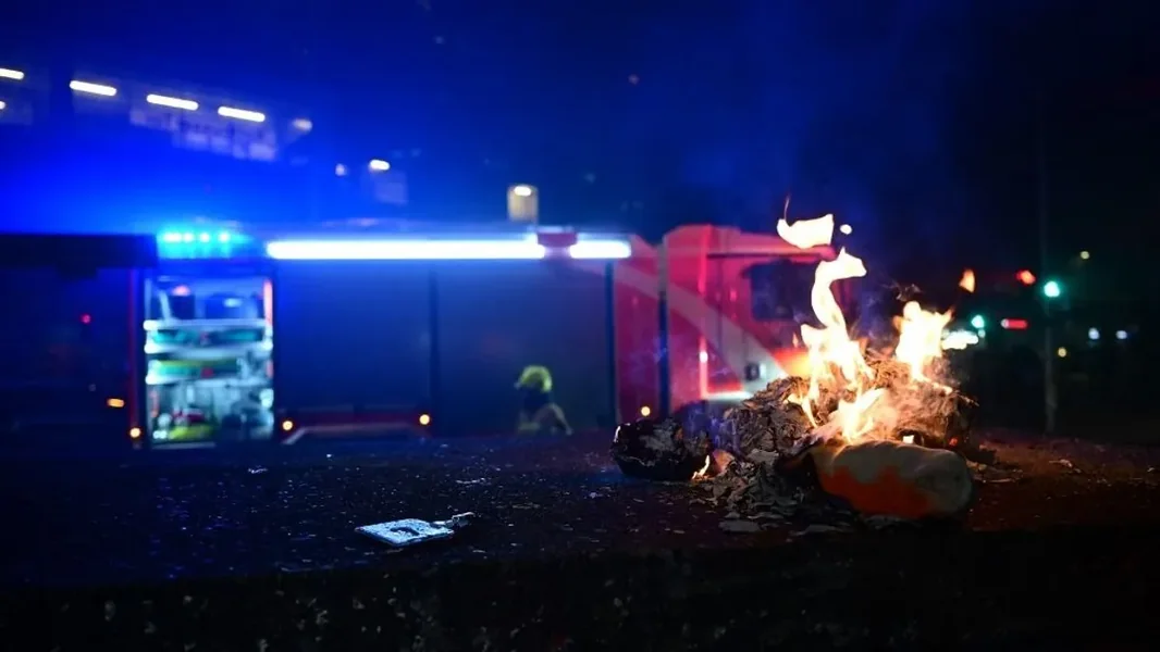 Tako su proslavljali migranti u Evropi: nasilje, požari, smrt