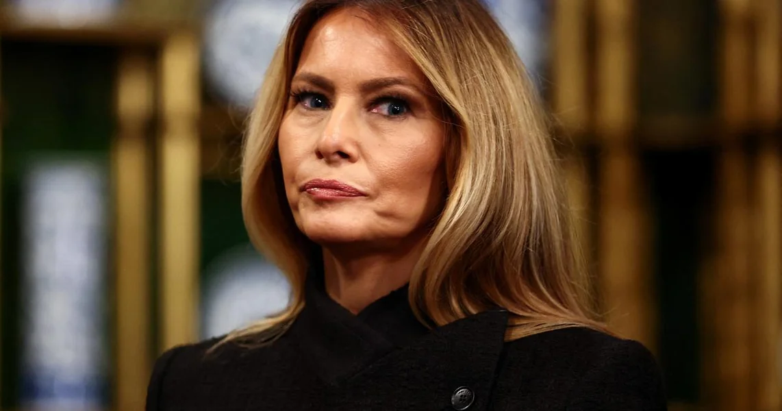 VIDEO Da li se on to njoj narugao? Tramp raspalio po Melaniji: 'Podivlja na ovo...'