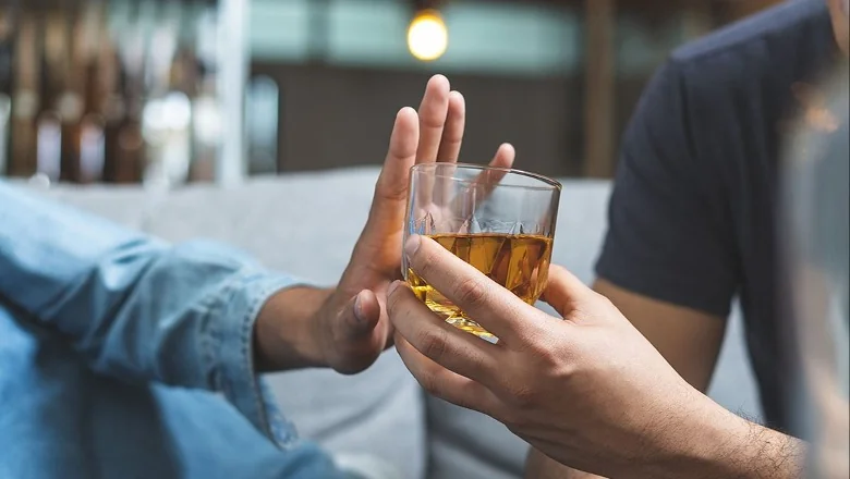 SZO: Jedna trećina smrtnih slučajeva u Evropi povezana sa alkoholom - Shqiptarja.com