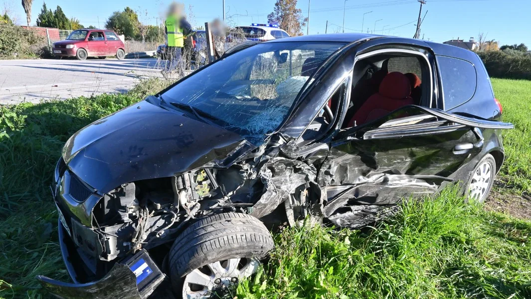 Saobraćajna nesreća u Korintiji: Vozač mrtav od prevrata vozila - Documento