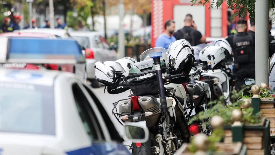 Marousi: Telefonski poziv o bombi u novinarskom konglomeratu - Documento