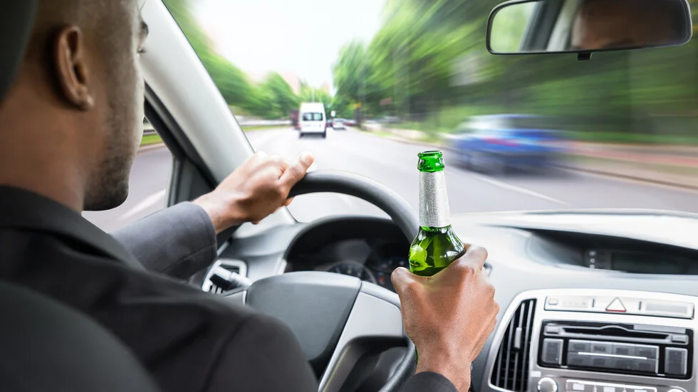 Zadržan šofer u Dobričkom regionu bez vozačke dozvole, bez registarskih tablica i sa 3,32 promila alkohola