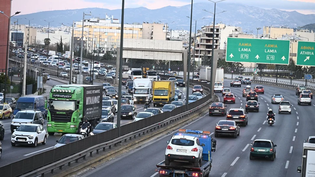 Kada se zatvara desna traka na Kifisou - Tačke i sati - Documento