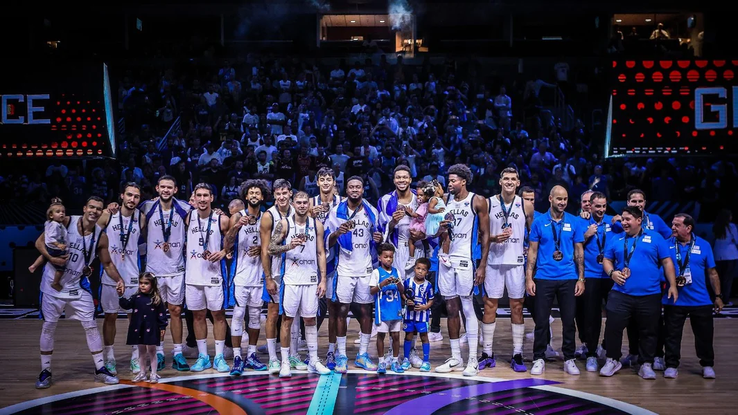 Najveće sportske trenutke 2025. - Medalje duše na parketu i u bazenu - Documento