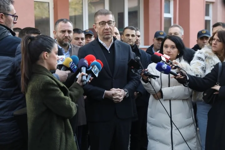 Prvo ćemo završiti domaću zadaću sa reformama, a zatim ostaje EU da li će nastaviti da bilateralizuje proces pristupanja, izjavio Mičkoski - Nova Makedonija