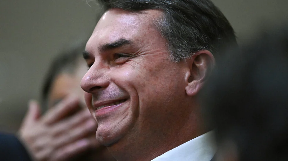Flavio Bolsonaro je pobegao u SAD