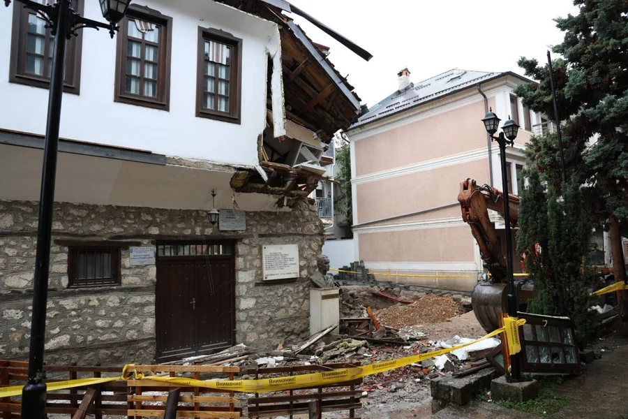 Optužni akt protiv šest lica za oštećenje stare kuće Vlado Maleski u Strugi - Nova Makedonija