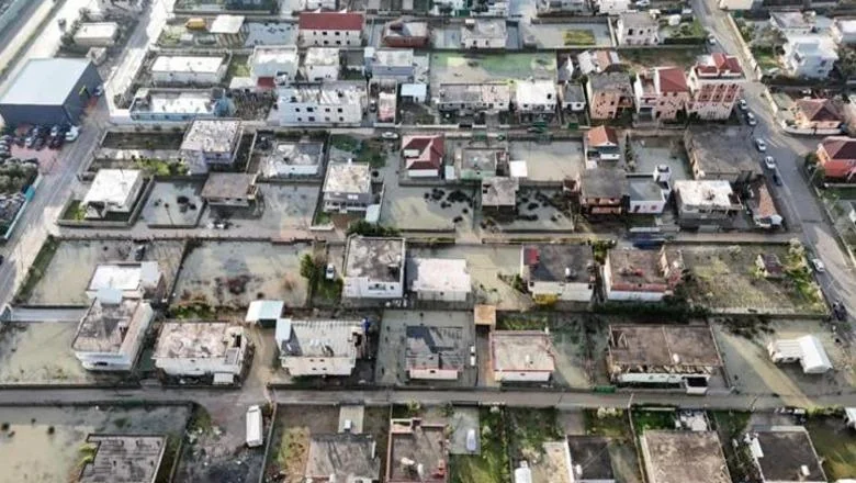 Toma Gjelli: Selo gori…