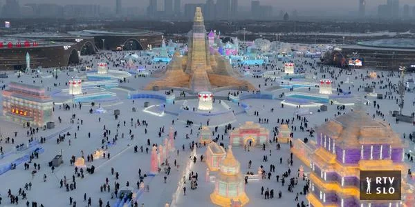 U Harbinu ponovo sijaju ogromne ledene umetnine