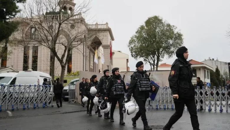 Napadi tokom proslave Dočeka Nove godine! Turska uhapsila 357 osumnjičenih za veze sa ISIS-om - Shqiptarja.com