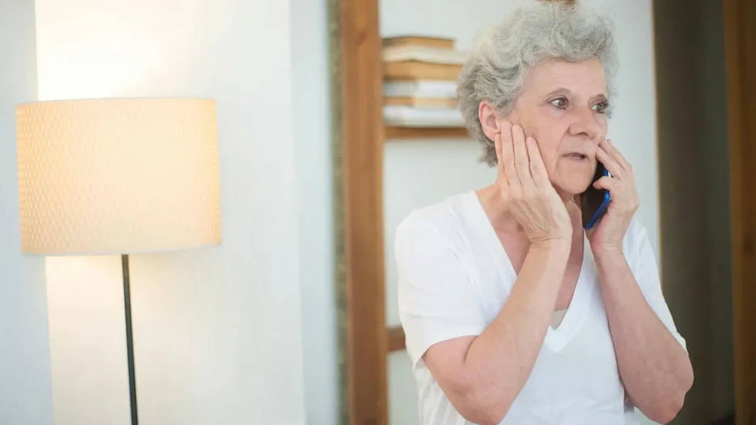 Lažni policajac prevario stariju ženu iz okolice Soprona – dala je značajan iznos