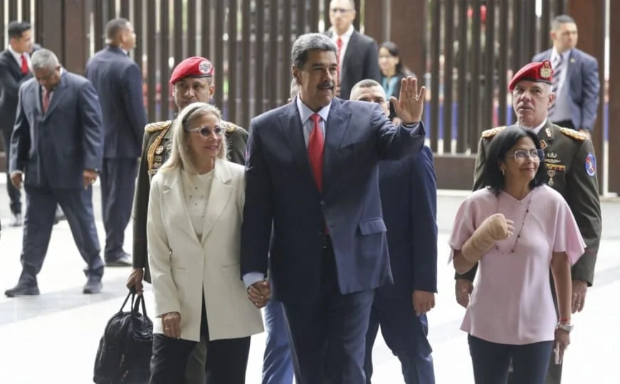 Delta Force specijalci u akciji zgrabili Madura i ženu, njegova zamjenica traži dokaz da su živi