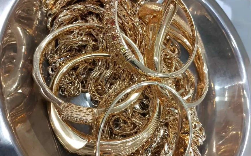 Zapljena zlata u Tuzli: Oduzet nakit bez porijekla vrijedan 226.710 KM