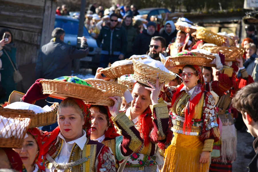 FOTO: Unikatno praznovanje Bogojavljenja - Ženski Vodici u Bitushe - Nova Makedonija