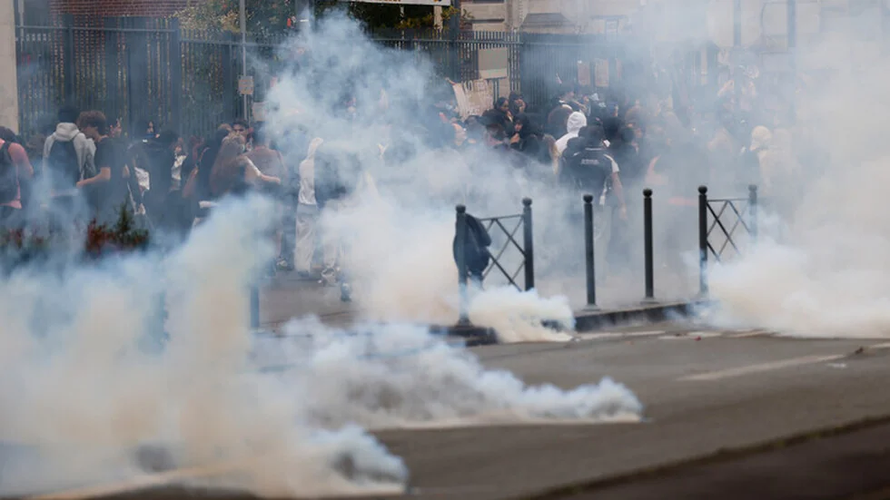 Hiljade zadržanih učenika tokom protesta u Francuskoj (VIDEO+SLIKE)