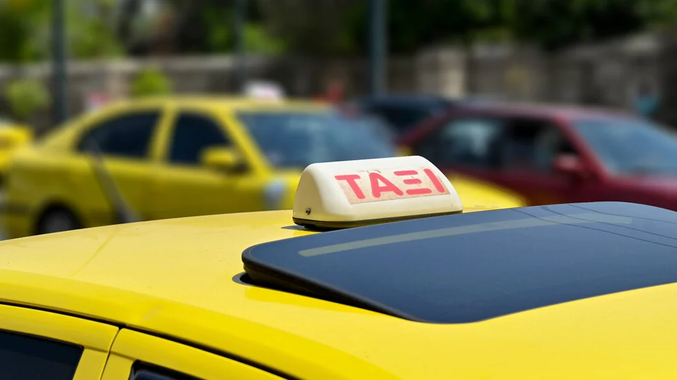 Štrajk je zaustavio taksi prevoz u Atini