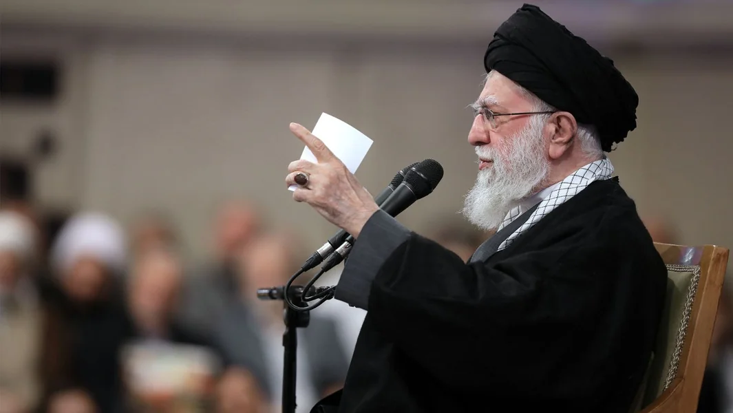 Iran: 'Trump neka se pozabavi problemima svoje zemlje', poruka Khameneija - Documento