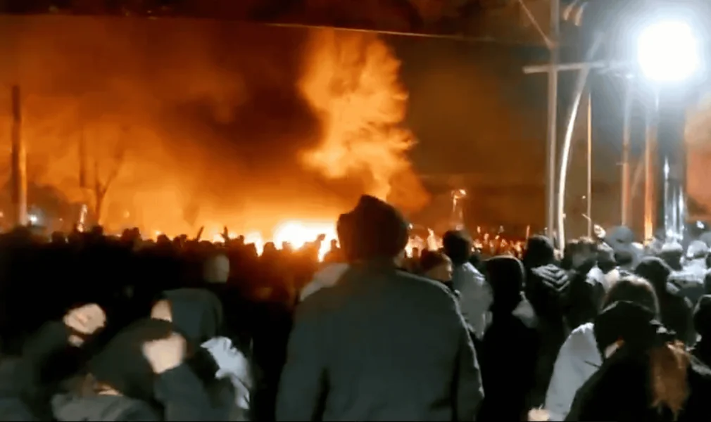 Iranska revolucionarna Garda postavila crvene linije za bezbednost, cilj je da se uguše protesti