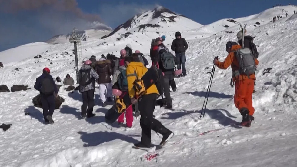 "Unikalno iskustvo": Entuzijasti su skijali po padinama erupirajućeg Etne