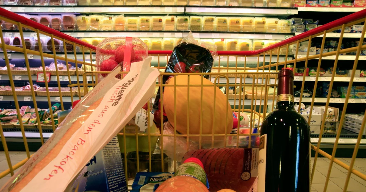 Kako možemo da borimo protiv rasipanja hrane tokom praznika? Stručnjak: „Hrana ima vrednost samo ako dođe na sto, a ne u đubre”