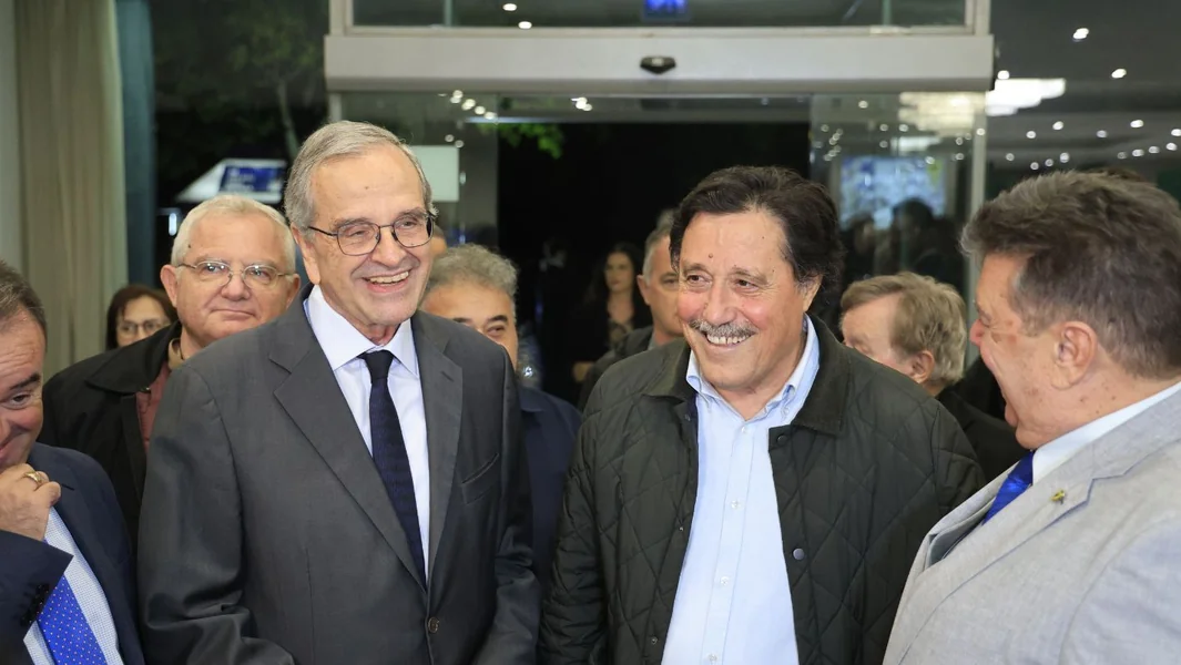 Samaras: U Vojnom Muzeju za Karamanlisov govor - Documento