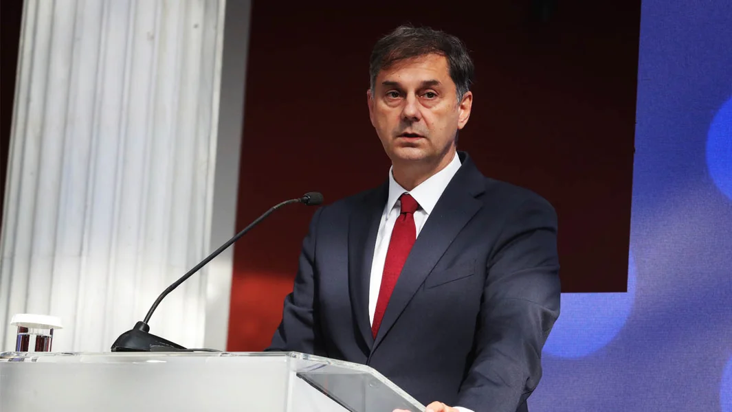 Provokativni Theoharis: predstavljaju siromašne, mi predstavljamo poštene ljude